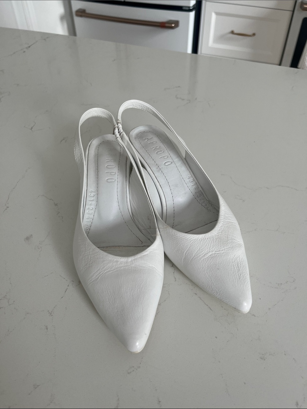 APROPO White Pointed Slingback Heels